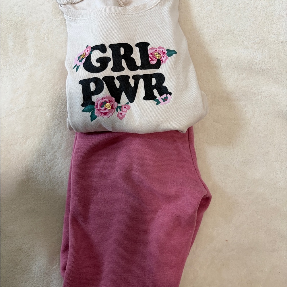 Old Navy Kids Set with Cream Top and Pink Bottoms